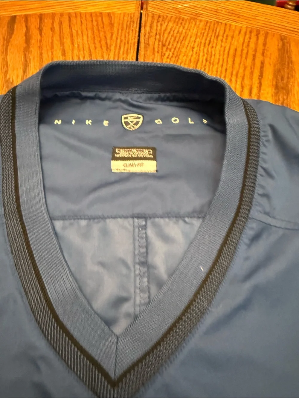 Vintage Nike Men's Blue V-Neck Windbreaker Pullover